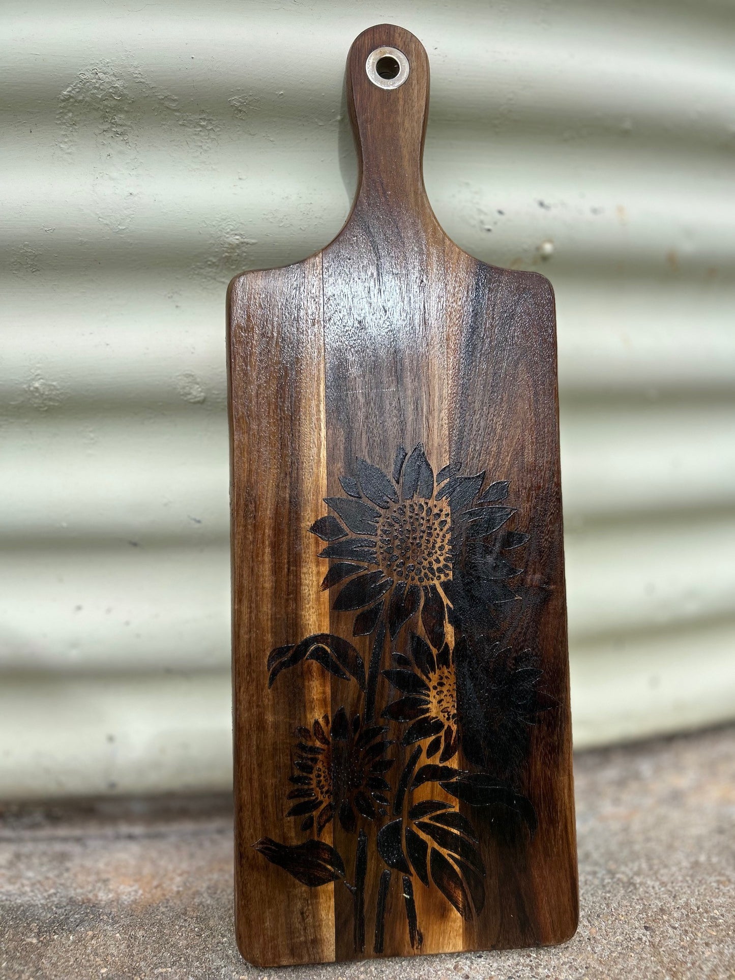 Medium chopping board - 3 Sunflowers.